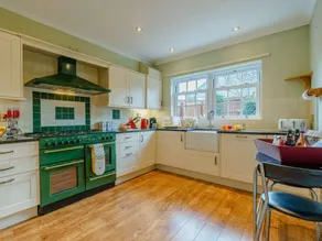 Cottage avec barbecue et jardin - Image 4