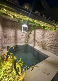 Holiday home with terrace, garden & barbecue - Image 3