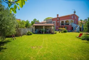 House Peroj 705 - Image 2