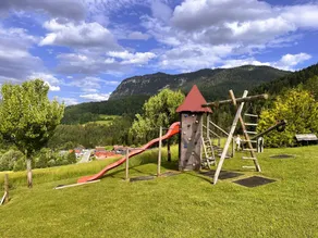 Holiday apartment with barbeque, garden & terrace - Image 4