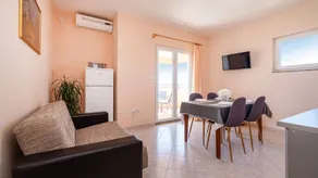 Schöne Wohnung mit Terrasse, Pool und Grill | Meerblick - Image 2
