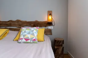 Agréable maison d'hôtes adaptée aux familles avec jacuzzi, barbecue et jardin | Vue jardin | Idéale pour le télétravail | Avec animaux bienvenus - Image 4