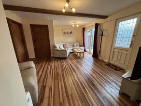 Cottage with garden - Image 5