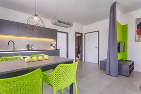 Letting with BBQ & terrace - Image 4