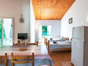 Charming house with garden, BBQ & terrace | Beach nearby | Pets are welcome - Image 4