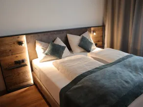 Flat with terrace, sauna & garden | Mountain view - Image 5
