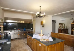 Dedicated room with garden, pool & terrace | Water view - Image 5