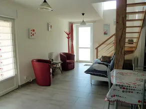 Cottage adapté aux familles avec jardin, barbecue et terrasse | Vue jardin - Image 3