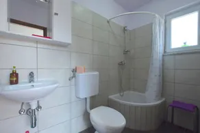 Dedicated room with terrace | Garden view - Image 5