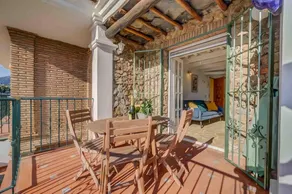 Holiday apartment with garden, pool & terrace | Mountain view - Image 2