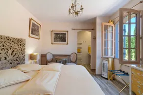 B&B with hot tub, terrace & garden | Garden view | Dogs allowed - Image 3