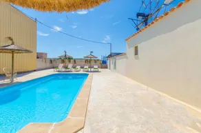 Chalet with garden, pool & terrace - Image 2