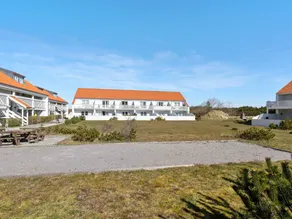 Holiday apartment with terrace - Image 5