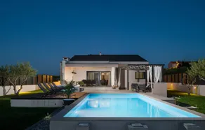 Villa mit privatem Pool, Grill und Garten | Bergblick - Image 2
