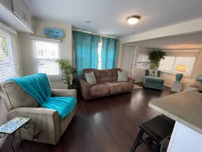 Adorable 2 bedroom 2 full bath beach bungalow Located on Nettles Island FL - Image 3