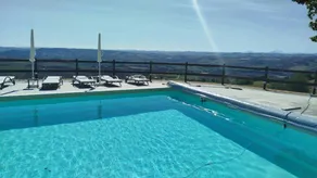 Ferienhaus mit Grill, privatem Pool und Garten | Flussblick - Image 2
