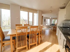 Family-oriented cottage | Next to the beach | Pets allowed - Image 3