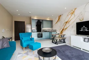 Amazing 2-bedroom Large Apartment - Image 2