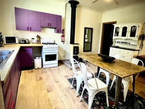 Wonderful Rural Cabin Rental on 67 Acres near Bunyip State Park, Victoria - Image 3