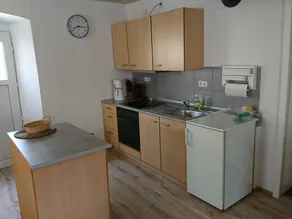Holiday apartment with terrace, garden & barbecue - Image 3