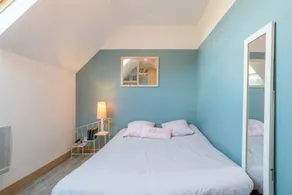 Holiday Home 'La Bonne Descente' with Lake View, Private Terrace and Wi-Fi - Image 4