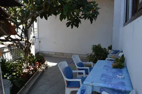 Appartement avec jardin, terrasse et internet haut débit | Vue mer - Image 5
