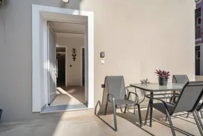 Papanikolis Apartment with Shared Terrace, Wi-Fi, and Air Conditioning - Image 2