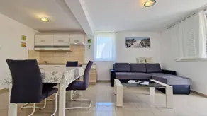 Flat with 1 room for 4 persons - Image 3