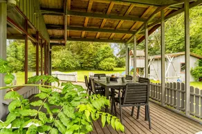 Holiday home with terrace, jacuzzi & barbeque - Image 5