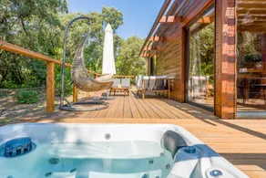 House with garden, BBQ & hot tub | Garden view - Image 3