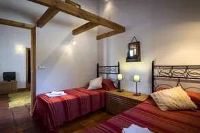 Holiday home with garden | Mountain view - Image 5