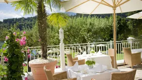 Apartamento con piscina, sauna y terraza | Vistas al lago - Image 5
