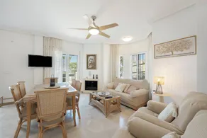 Holiday Home 'Nouvelle Location Bord De Mer' with Sea View, Wi-Fi, Air Conditioning - Image 2