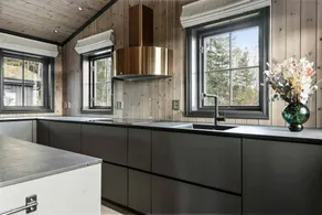 Holiday home with sauna, garden & terrace - Image 5