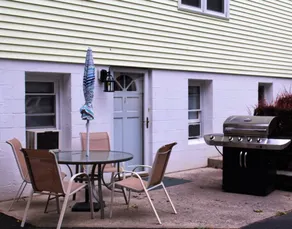 Appartement avec barbecue et piscine | Vue ville - Image 5