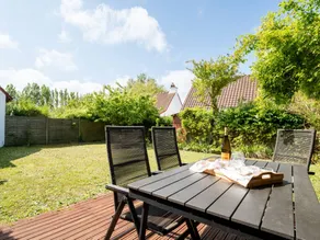 Holiday home with heated pool, garden & terrace - Image 2