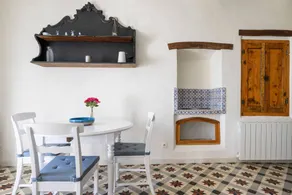 House | Mountain view - Image 3