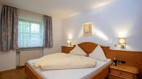 Holiday apartment with jacuzzi, sauna & terrace | Mountain view - Image 2
