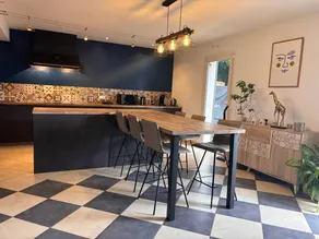 Voll ausgestattetes gemütliches Ferienhaus mit Terrasse, privatem Pool und Grill - Image 5