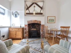 Child-friendly charming cottage with garden | Pet-friendly - Image 4