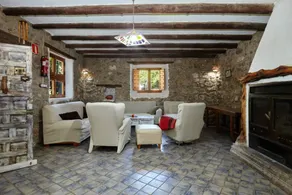 Ferienhaus 'El Soto' mit Bergblick, privatem Pool und WLAN - Image 4
