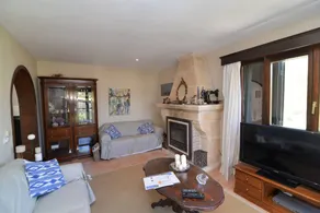 Holiday Home 'Casa Luisa' with Sea View, Private Pool and Wi-Fi - Image 4