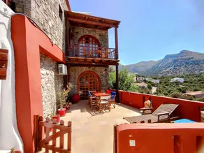 House with pool, barbeque & terrace | Mountain view | Beach nearby | Pet-friendly - Image 5