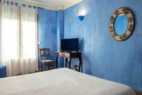Family-friendly beautiful dedicated room with terrace, garden & pool | River view | Pets allowed - Image 2