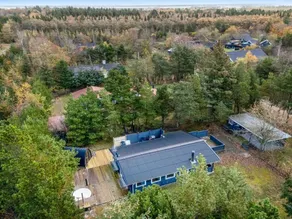 Family-oriented house with sauna, hot tub & terrace | Pets are welcome - Image 3