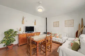 House | Garden view - Image 3