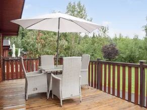 Family-friendly cottage with garden | River view - Image 2