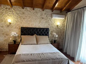 Holiday apartment with garden & terrace | Garden view - Image 2