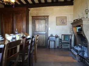 18th Century House with Garden and Dining Options - Image 2
