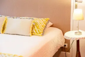 Suite 'Ninon de Lenclos' with Shared Terrace, Garden and Wi-Fi - Image 2